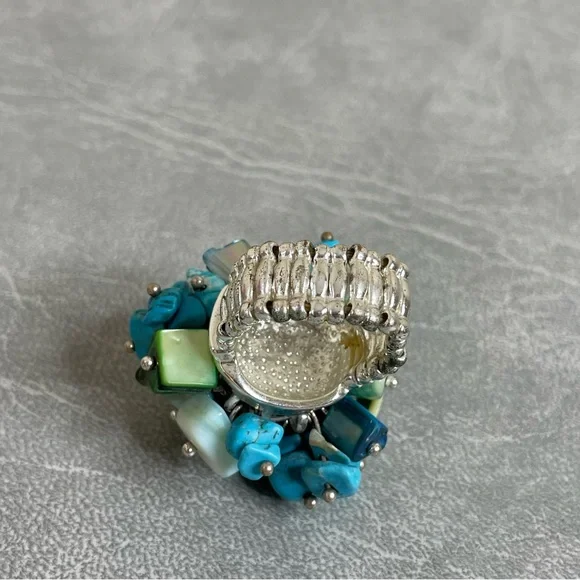 Blue and White Cluster Statement Ring with Organic Design - Picture 8 of 9